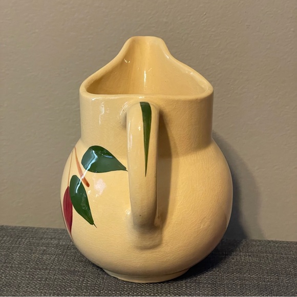 Watt Pottery Tear Drop Milk Pitcher  #15 American Red Bud Bleeding Heart USA - Picture 5 of 7